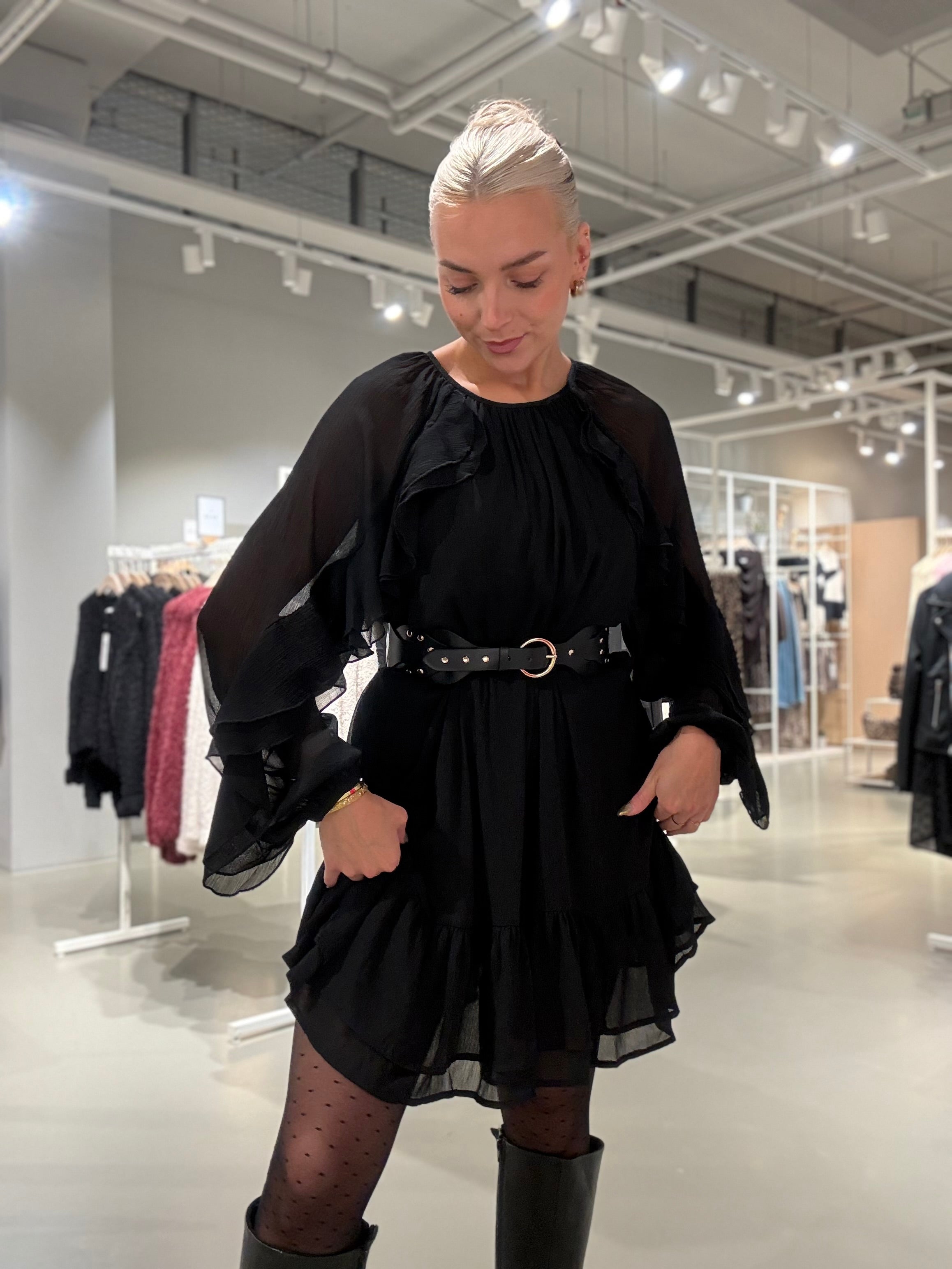 VIBINNA Short Dress - Black Beauty